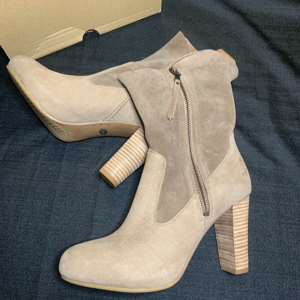 UGG Womens Athena Leather And Suede High Heel Boot Beige Sz 8